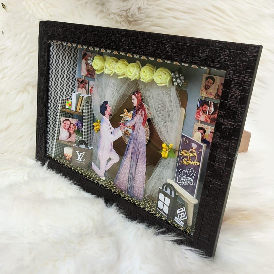 photo frame, photo frame design, customized photo frames pakistan, led light photo frame, wedding photo frame, custom made photo frame