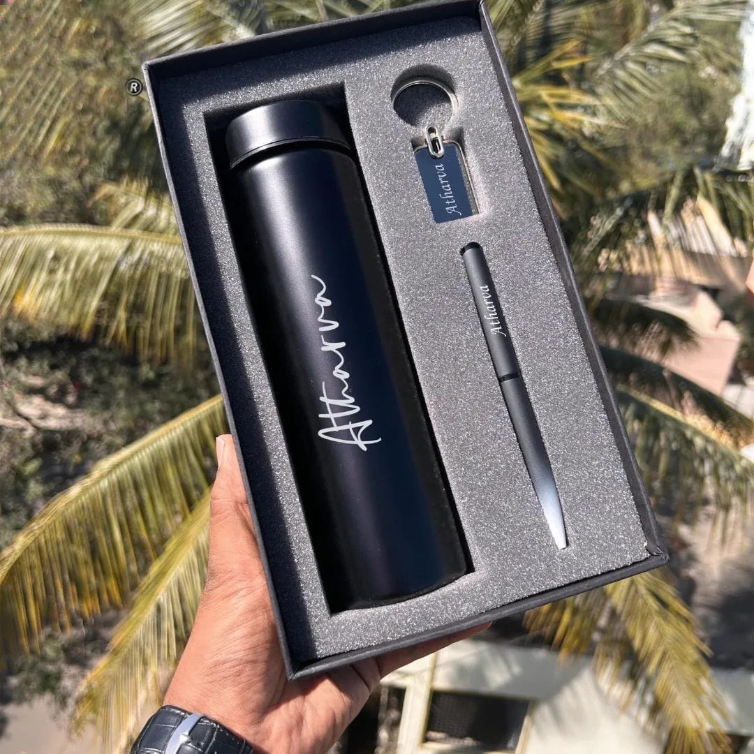 custom water bottles, custom bottled water, name water bottles, name bottles, customize name bottles, custom pens, custom keychains