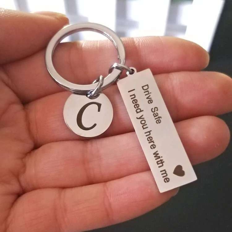 custom keychains, customized keychain pakistan, custom silicone keychains, custom couple keychains, metal keychains