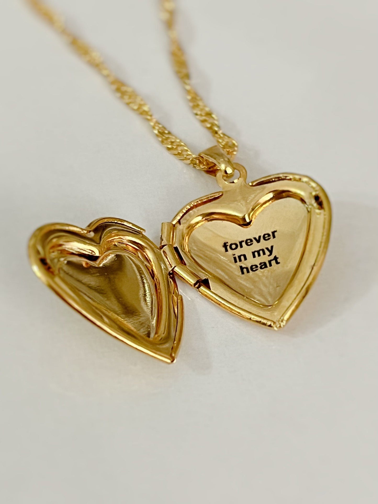 custom lockets, photo lockets, name lockets, customize lockets, lockets designs