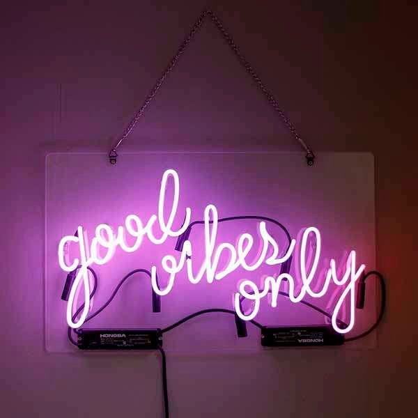 custom neon signs, custom neon lights, custom logo neon signs, custom neon signs pakistan, name neon light