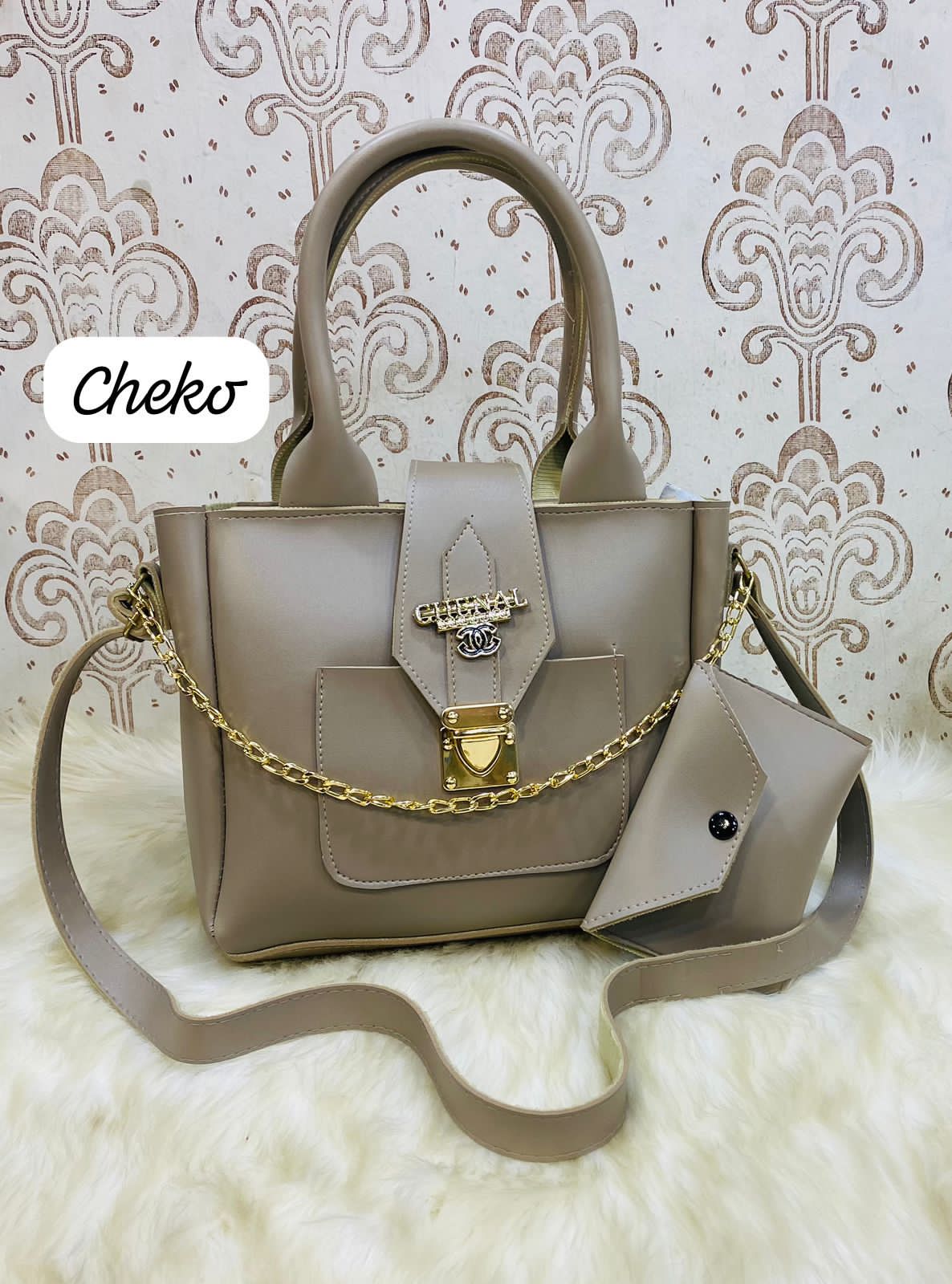 chanel hand bags, hand bags for girls, hand bags for women, ladies bags in Pakistan, branded bags, branded hand bag, gift bags