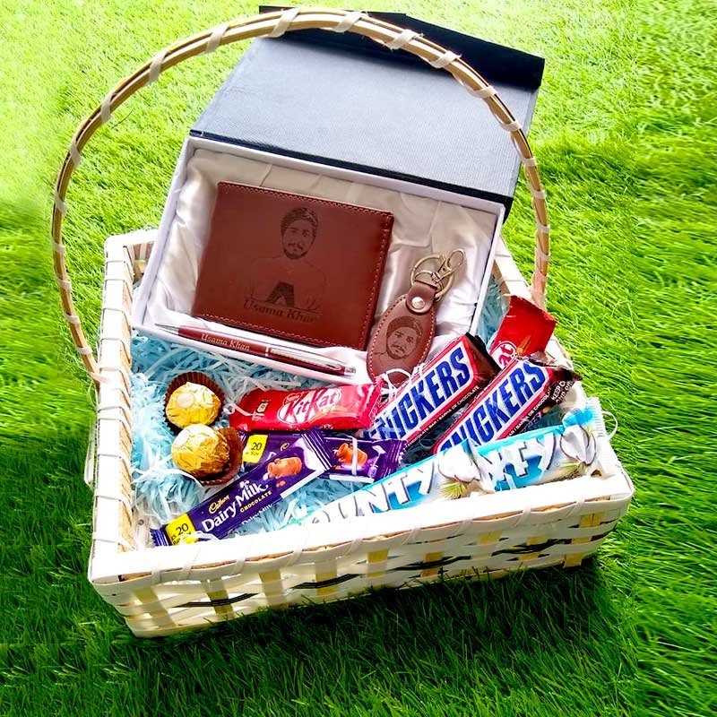 Custom Gift Baskets, Custom Gift Boxes, Unique Gifts for Men, Gifts for Women, Birthday Gifts, Anniversary Gifts, Wedding Gifts, Gifts for Kids, Gifts for Him, Gifts for Her